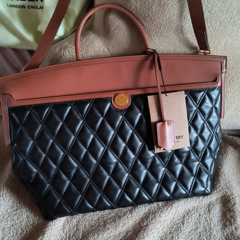 Burberry Quilted Society Top Handle Bag black lambskin-New with Tags - Picture 6 of 9